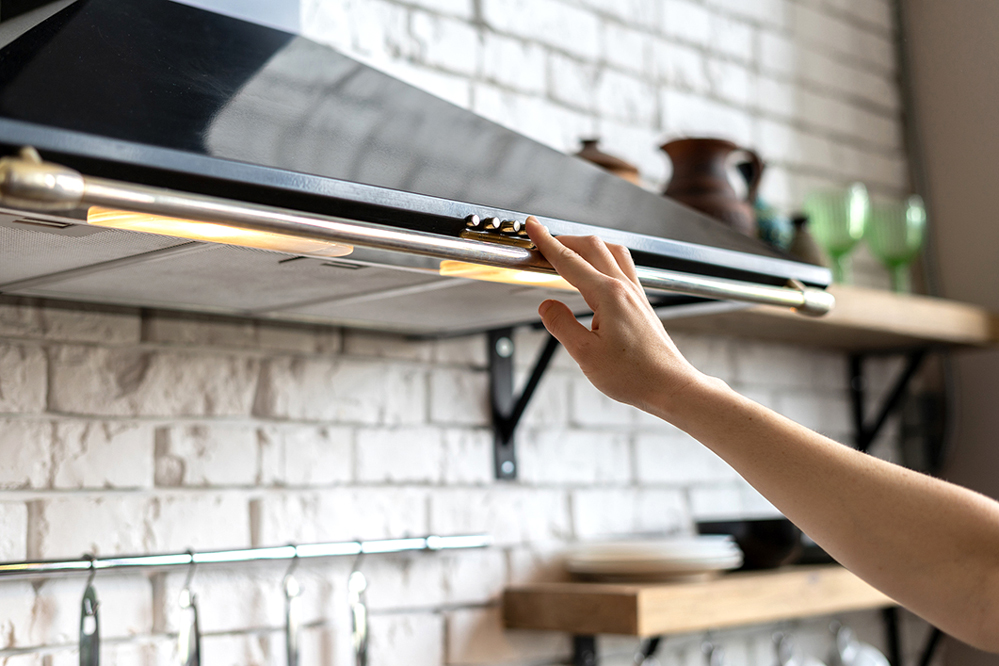 Range hood repair in Ottawa & Gatineau — B&M Canada Appliances